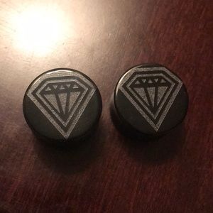 Black stone plugs 7/8